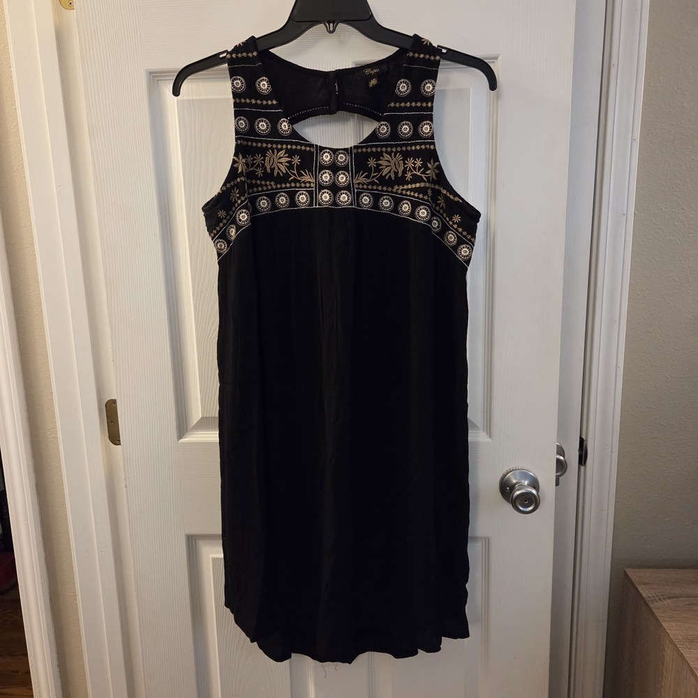 Cupio sz L black embroidered slvless shift dress cutout casual boho peasant